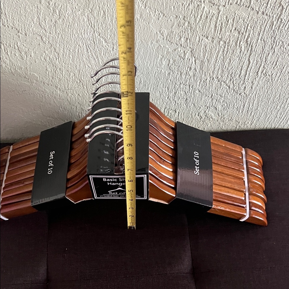 #1582+ Unisex’s Set of 10 Wooden Basic Shirt Hangers - Brown - Picture 3 of 10